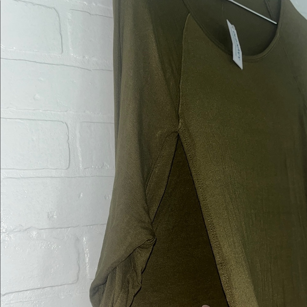 Old Navy Maternity Long Sleeve Shirt Scoop Neck Green Large Casual Layering NWT - Picture 4 of 6